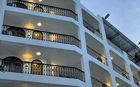 Mai Hotel